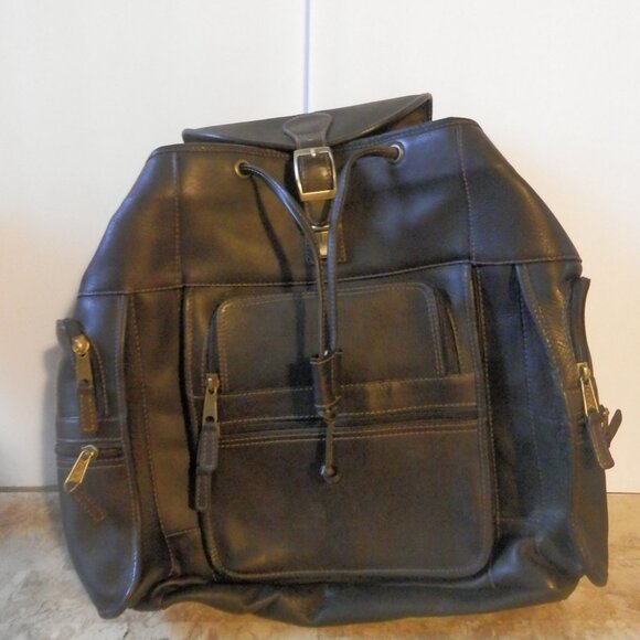 👜 Clava Drawstring Leather Backpack - 7 Zippered Pockets & Compartments 👜 - Picture 6 of 6